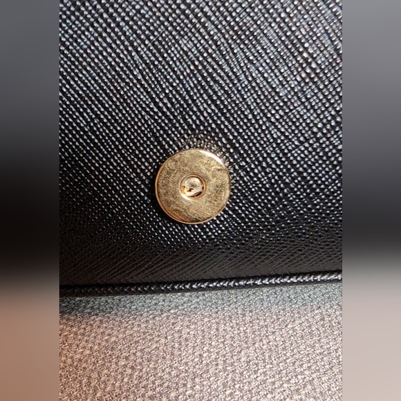 🚨 SOLD 🚨 Off Parada saffiano EUC - Picture 7 of 13